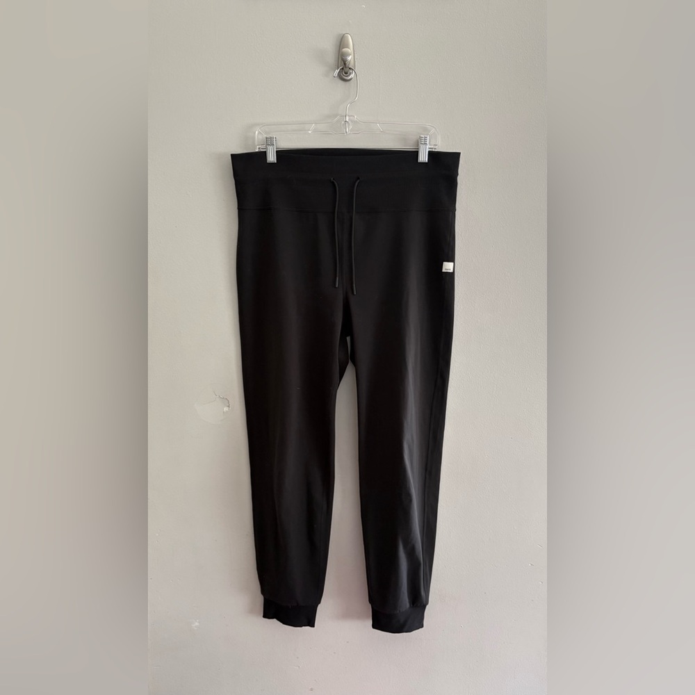 Vuori Black High-Rise Daily Joggers